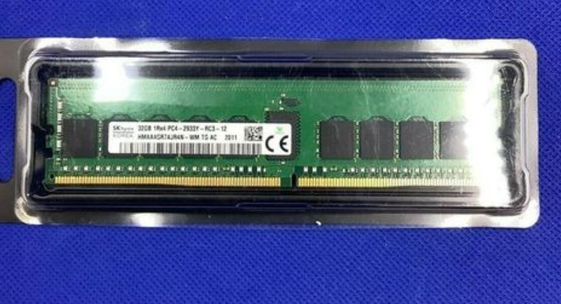 Hynix HMAA4GR7AJR4N-WM