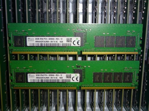 SK hynix HMAA4GR7AJR8N-WM server memory